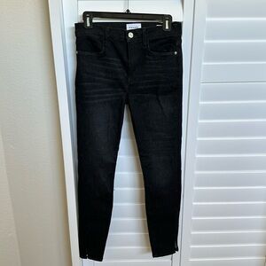 Frame Le High Skinny Muted Black Size 27 Split Hem Excellent condition